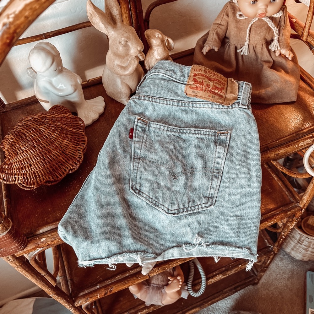 501 Levi’s cut off buttonfly shorts